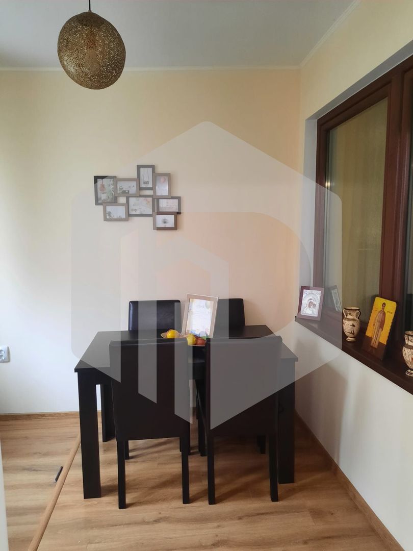 Apartament 2 camere in zona 9 Mai/ Renovat complet+ Pivnita+ curte - Poză 12