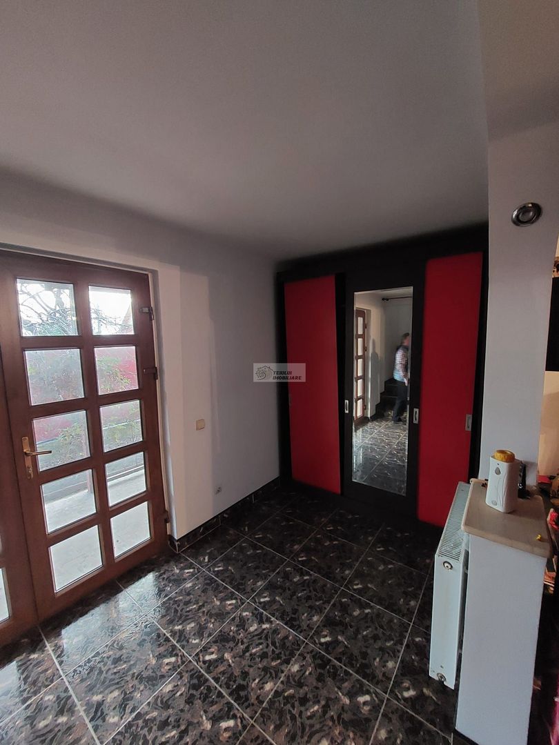 Casa/vila de vanzare in Garoafa /Vrancea - Poză 16