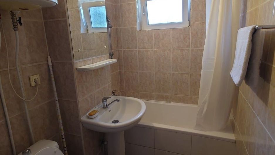 Proprietar vand ap3 camere decomandat Ciresica Tomis Nord - Poză 5