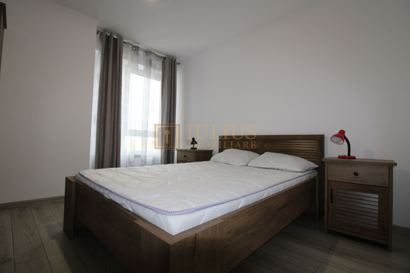 Aradului, 2 camere, centrala proprie - Poză 12