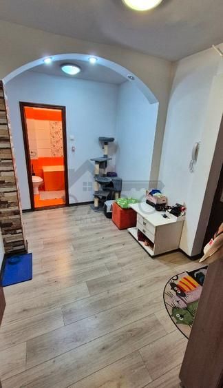 2 camere decomandate , in Aleea Carpati , zona linistita. - Poză 3