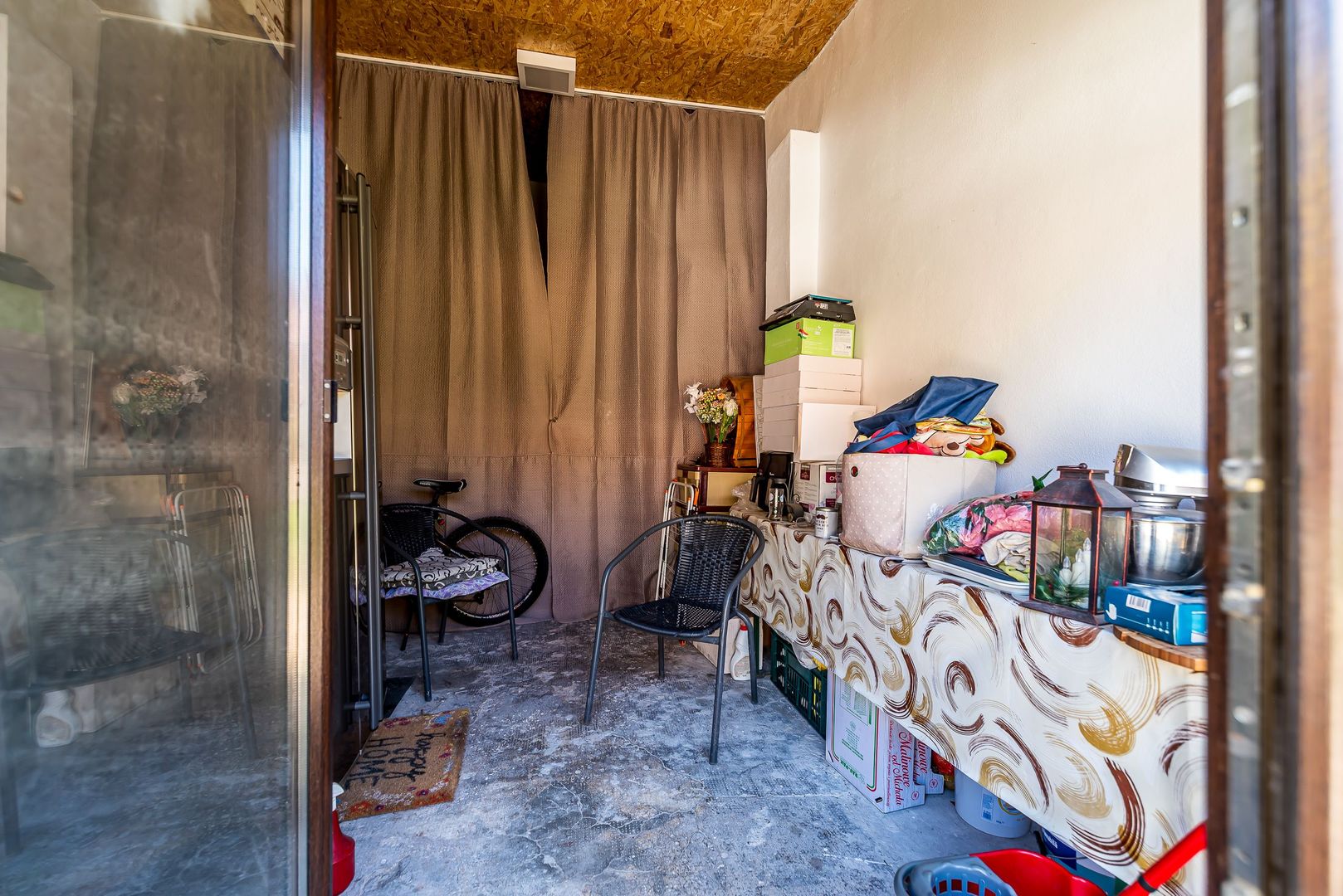 Apartament în centru cu acces auto și garaj propriu - Poză 8