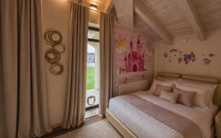 SNAGOV VILA | 36m DESCHIDERE LA LAC | PONTON 250mp | JACUZZI | SPA | BOWLING - Poză 11