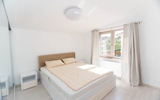 Casa cu 4 camere pe strada Campului, Pitesti - Poză 1