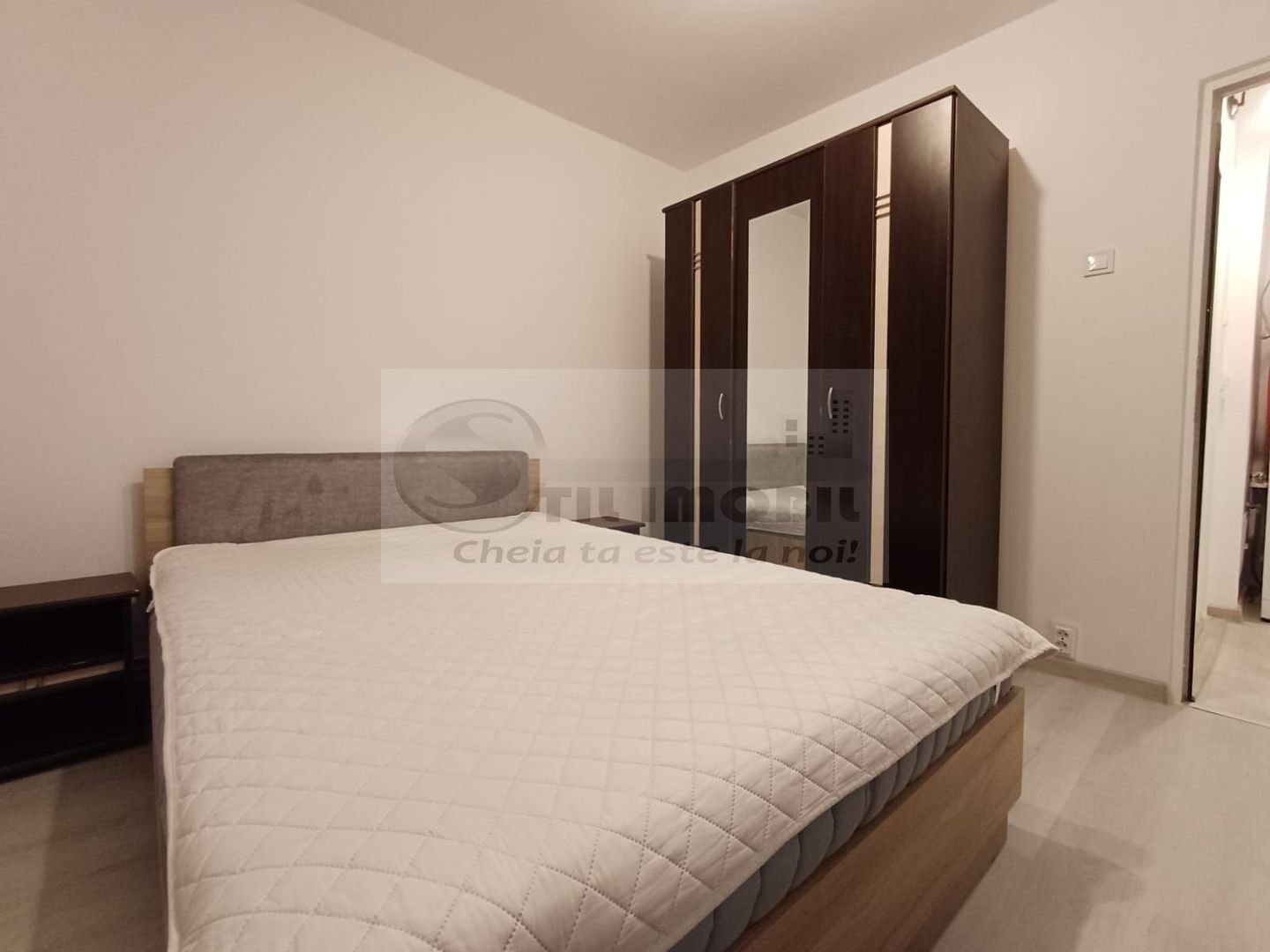 Apartament 3 camere Decomndat RENOVAT–  vis-a-vis de Palas Mall - Poză 13