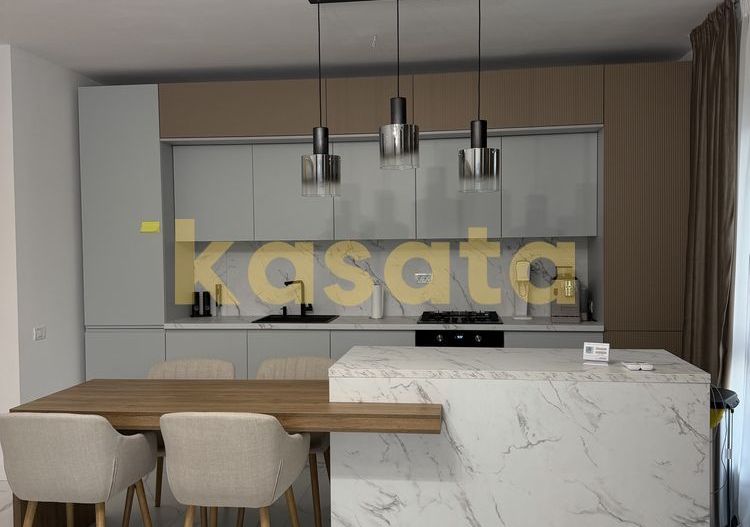 Apartament de inchiriat cu 2 camere și curte privată de 155 mp - Poză 4