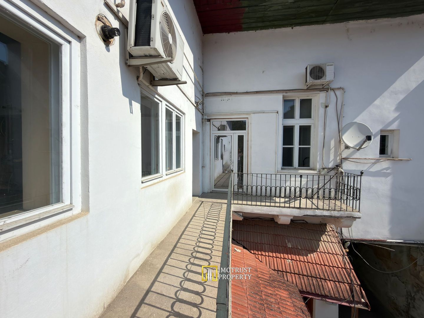 De închiriat – Spațiu birouri 256 mp | Ultracentral Arad - Poză 10