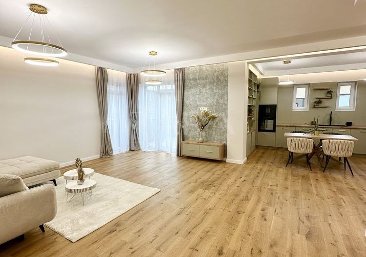 Penthouse de Lux cu 3 Camere și 3 Terase, Florești. - Poză 2