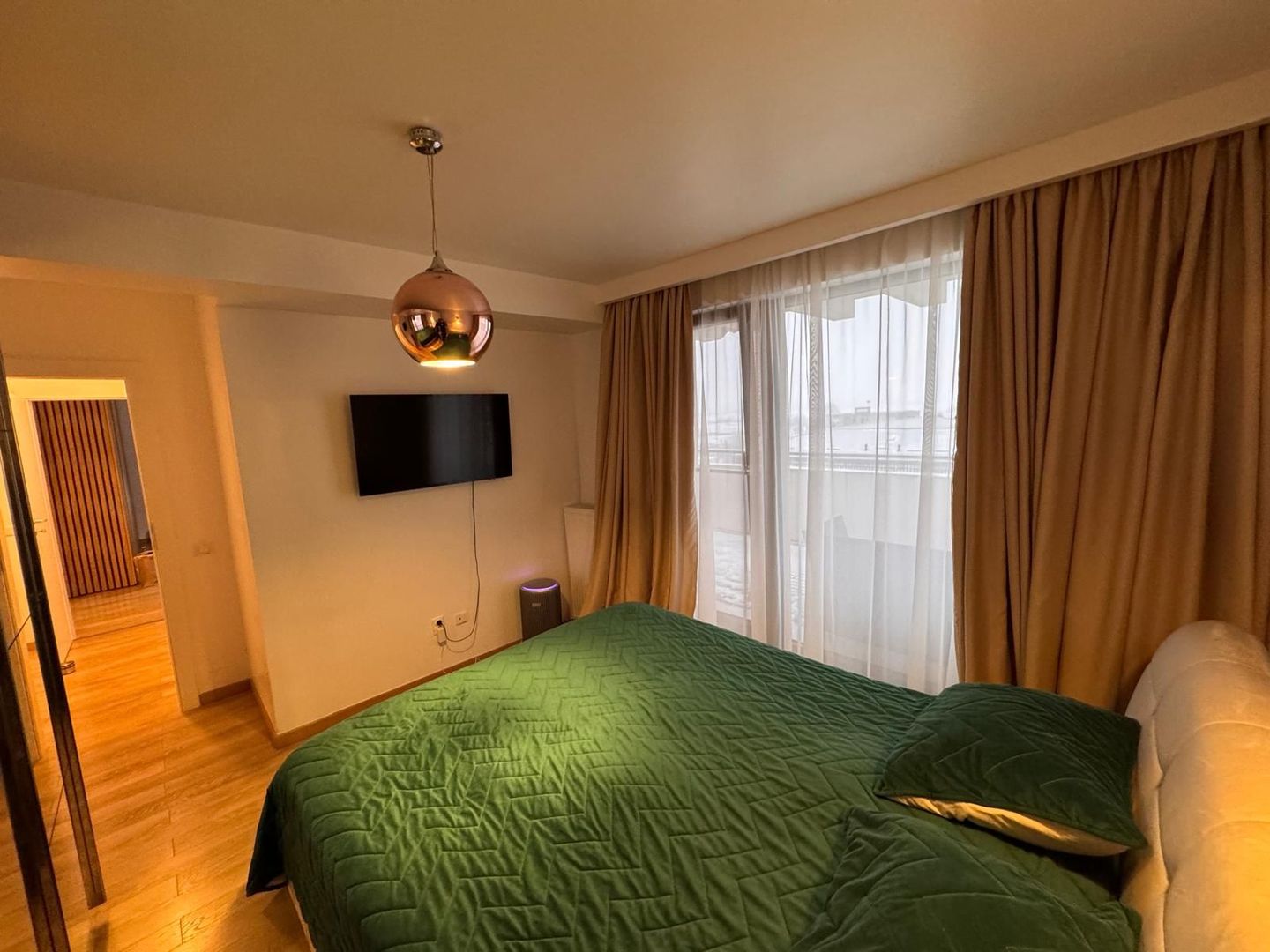 Apartament 2 camere cu terasa de 27mp in zona Tractoru-Rulmentul - Poză 1