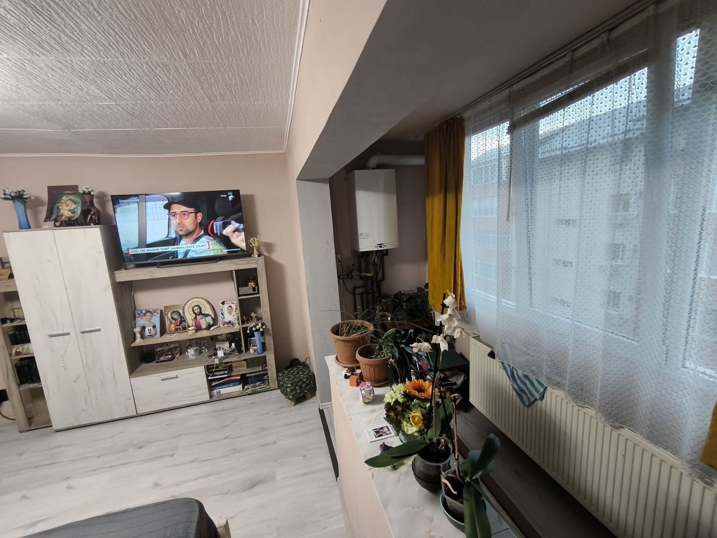 Apartament 3 camere  Sagului - Poză 1
