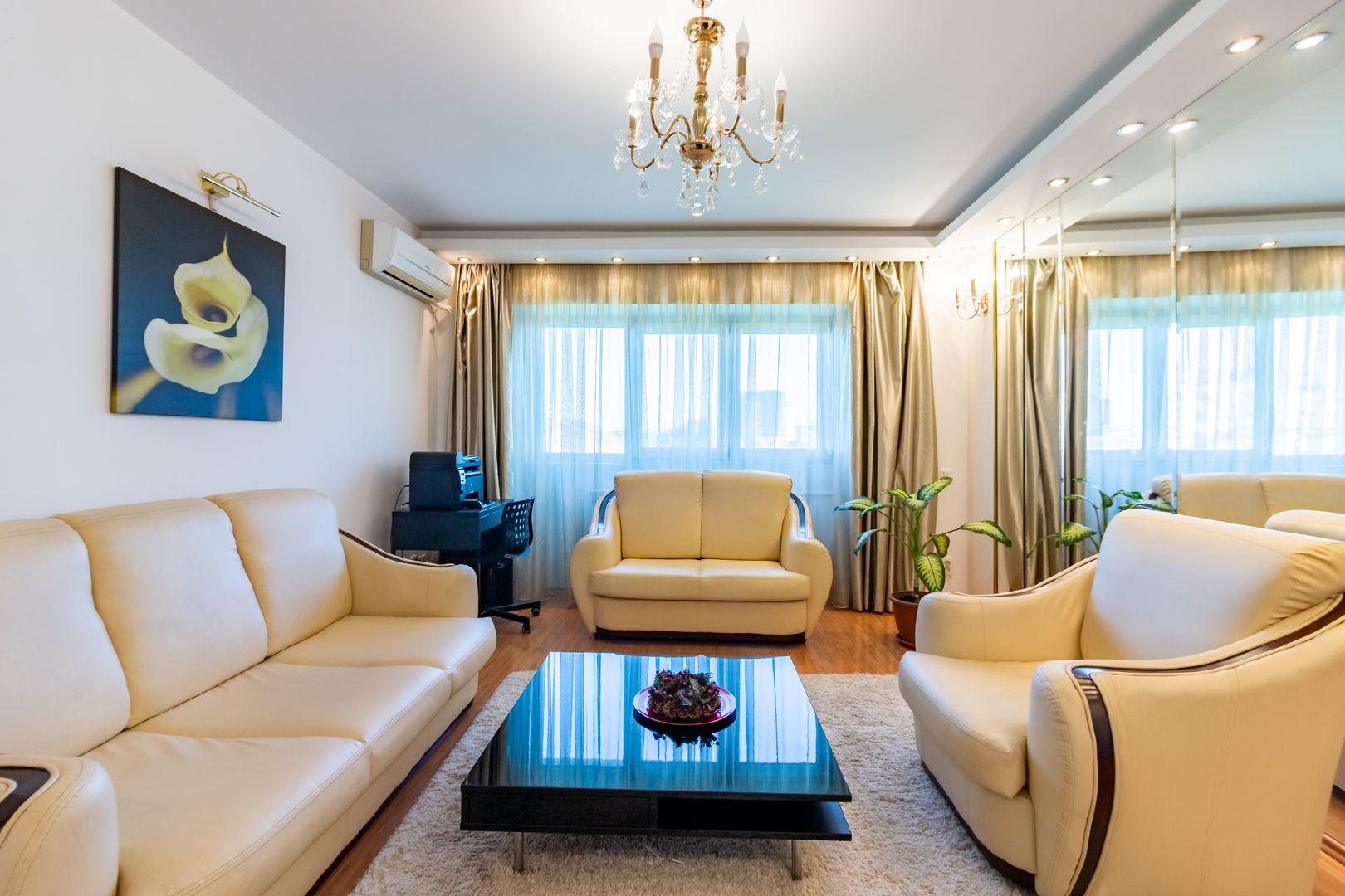 Apartament spatios 3 camere,  P-ta Unirii/ Sf Vineri - Poză 2