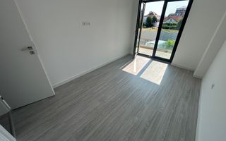 Spațiu de birou de închiriat – 2 camere, balcon generos – Turnișor - Poză 2