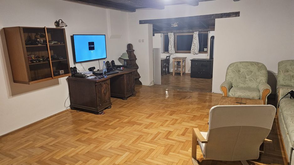 Inchiriez casa in Sanpetru - Poză 10