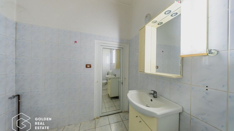 Rezervata Casa zona centrala Biserica Sarbeasca, comision 0% - Poză 11