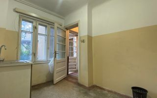 Parter de vila cu mică curte, Piața Alba Iulia - Poză 8