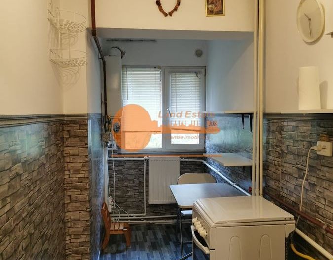 Garsonieră  decomandată cu centrala proprie – la 5 minute de metrou - Poză 5