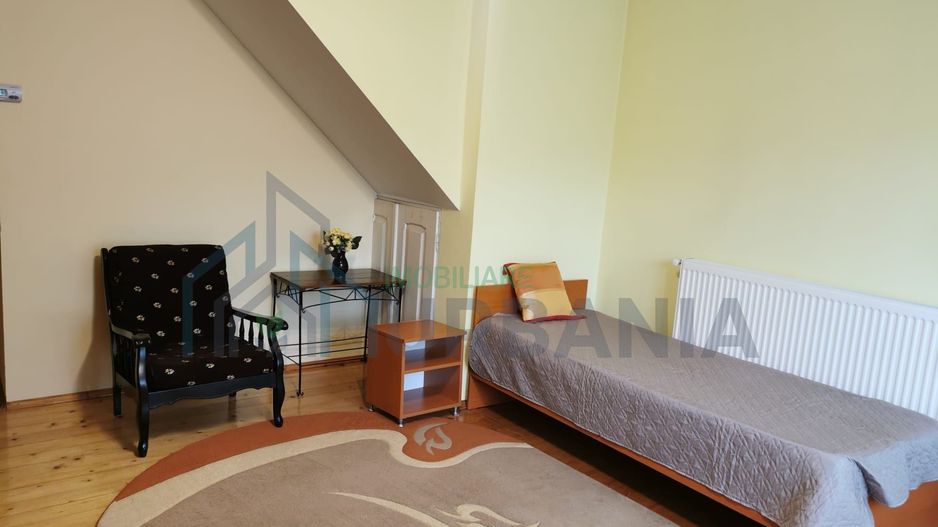 Apartament cu o cameră în zona TgCucu, la casă, parter, intrare separată - Poză 3