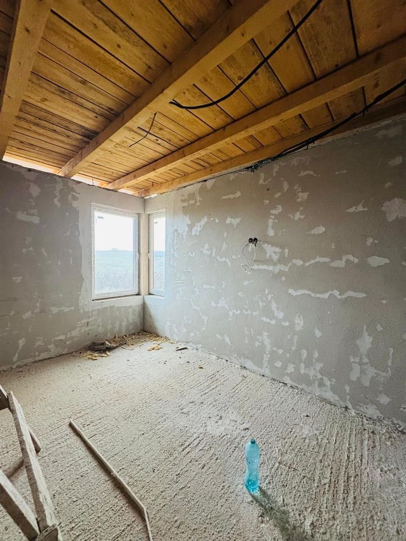 Duplex de vanzare zona dealuri - Poză 5