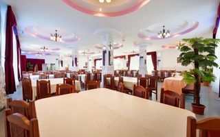 Spatiu comercial 1900 mp construiți, 3 niveluri, complet utilat - Poză 9