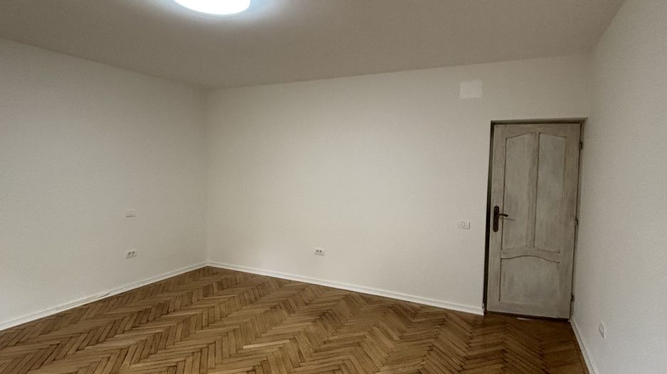 Apartament generos la casa,zona Bogdanestilor - Poză 6