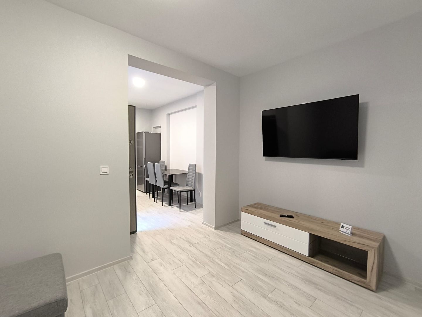 Inchiriere apartament 2 camere nou renovat si curte strada Horea - Poză 8