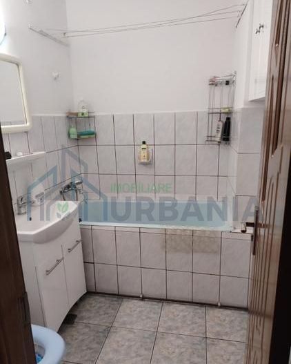 Apartament 3 camere, semidecomandat, Podu Roș – 5 minute de Palas. Liber imediat. - Poză 12