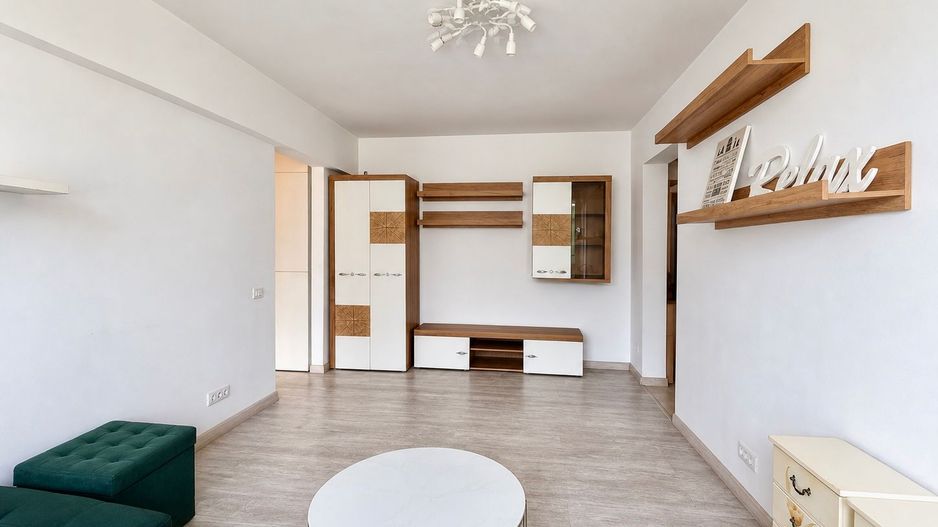 Apartament 2 camere, str. Campia Libertății, amenajat și mobilat - Poză 1