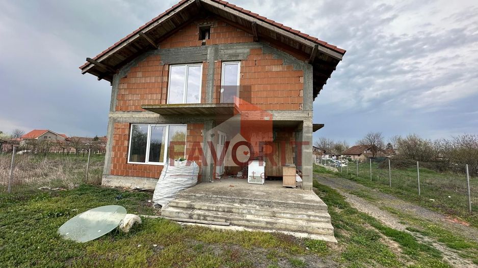 Casa individuala | 5 camere | Teren generos | Sacalaz | - Poză 1