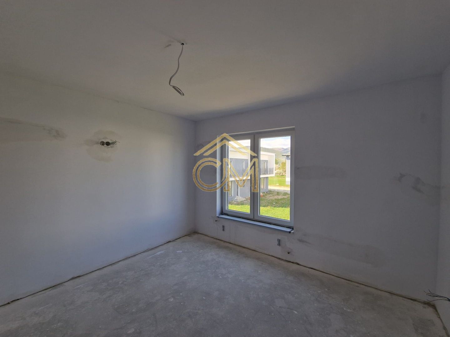 Casă 4 Camere - 110 MPU - 264 MP Teren - Terasa - Poză 4