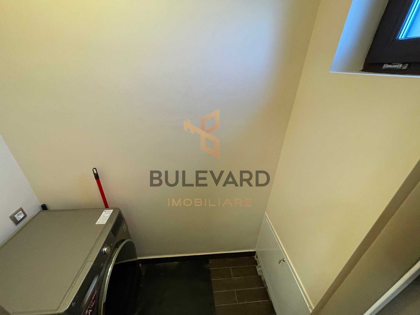 Apartament cu 2 camere in Vila, zona Iulis Mall! - Poză 7