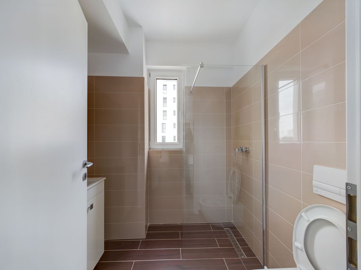 Spațiu comercial în imobil nou zona Hornbach - Poză 6