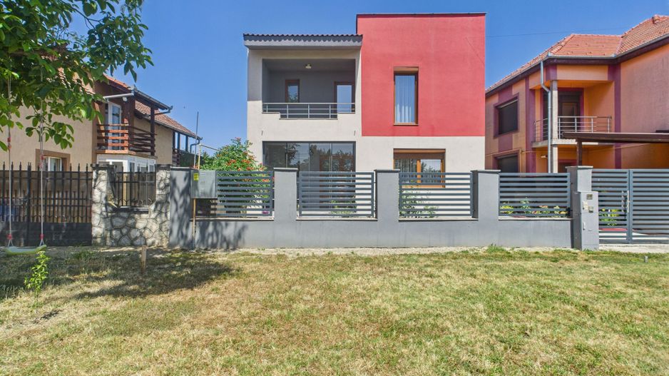 Casă individuală în Bucovăț - Poză 2