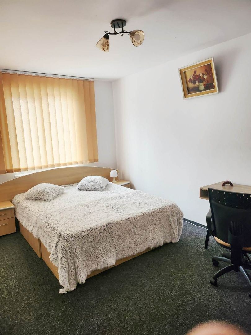 Apartament mobilat3 camere-Tractoru - Poză 6