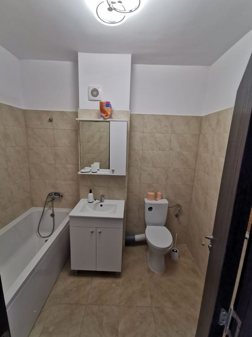 Inchiriere 2 camere mobilat -utilat  - parcare demisol - Poză 10