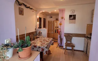 APARTAMENT DE VANZARE ETAJ 2/4 DECOMANDAT ZONA 1 MAI - Poză 15