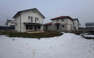 5 camere || strada asfaltata || gata de mutare || - Poză 3