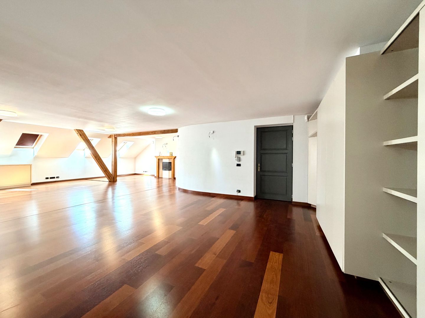 Spatiu pentru birou amenajat si generos in Piata Unirii - Poză 11