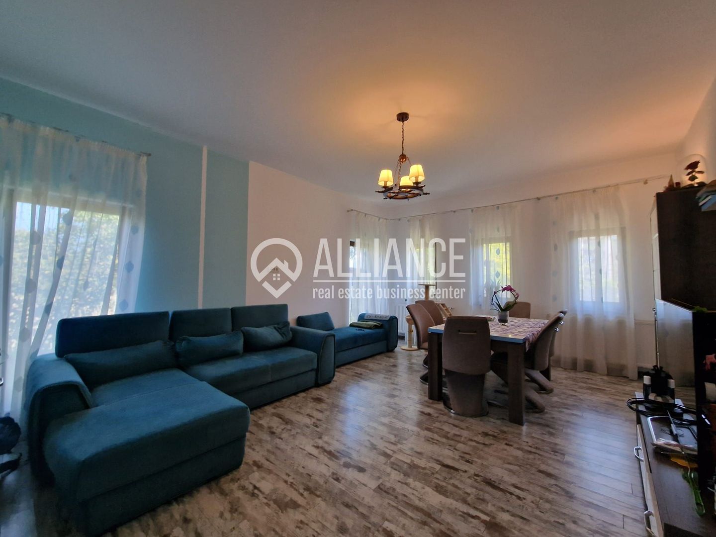 Oază de Rafinament și Confort: Vilă de Lux în Cumpăna ( cod 12 ) - Poză 6