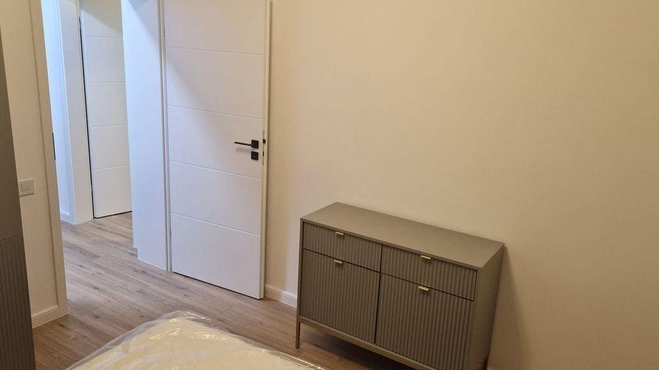 Inchiriez 2 camere, Plaza Residence Faza 5 PRIMA INCHIRIERE - Poză 8