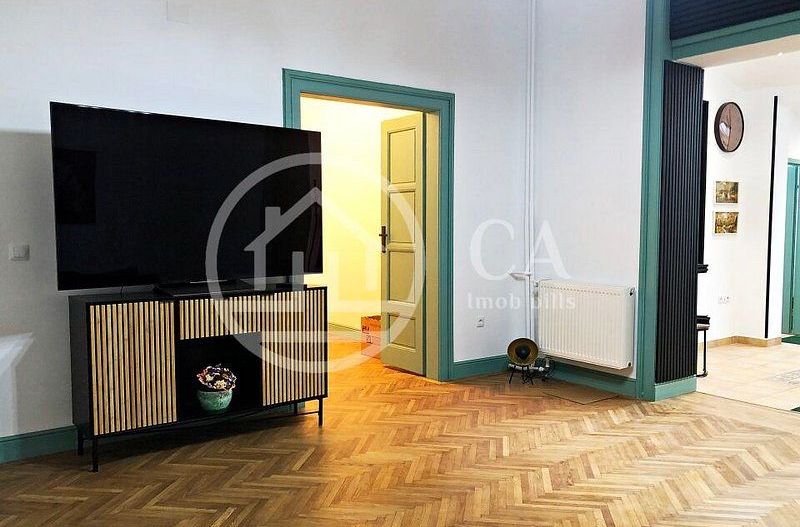 Apartament cu 4 camere de inchiriat, zona ultracentrala, Oradea - Poză 7