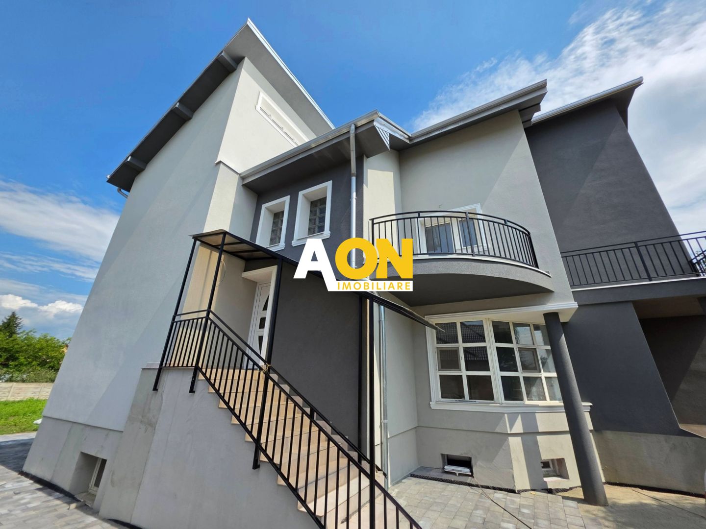 Apartament tip duplex, D+E, 5 camere, la cheie, 450 mp teren, Barabant - Poză 1