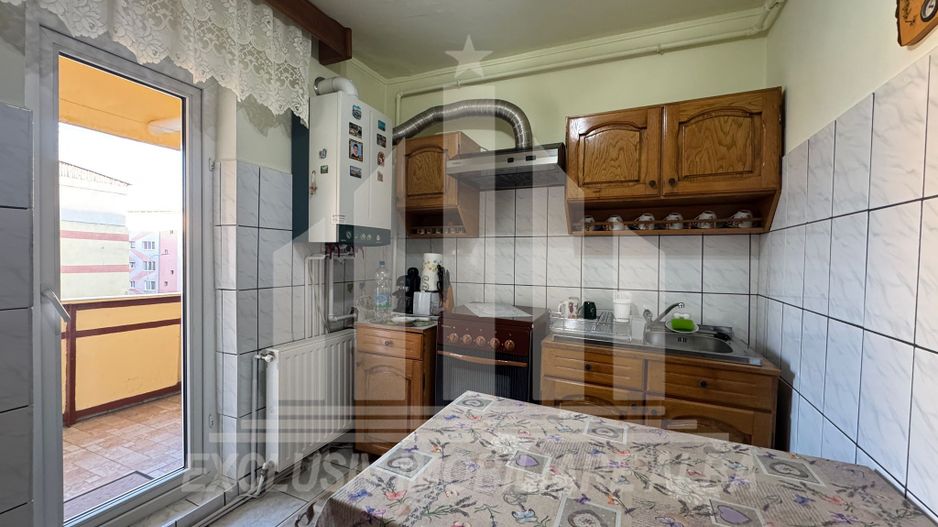 Apartament cu 2 camere decomandate, etaj intermediar, Tolstoi - Poză 4