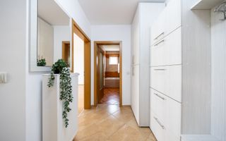 Apartament 2 camere,loc de parcare si boxa-Avangarden Bartolomeu - Poză 2