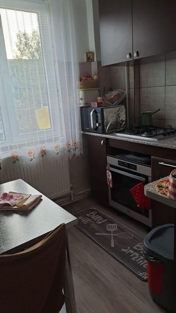 Garsoniera Micro 19,et3, in bloc mixt - Poză 1