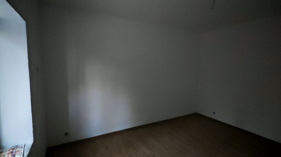 Corp de casa P+M 4 camere , ASTRA - Carpatilor -LIDL- ,curte comuna. - Poză 15