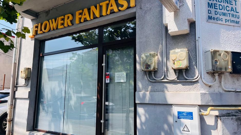 Spatiu stradal, central, cu vad comercial si vizibilitate excelenta - Poză 11