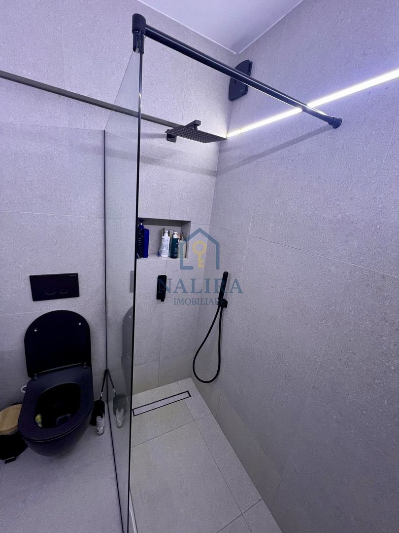 Apartament ultracentral cu terasă spectaculoasă - Poză 5