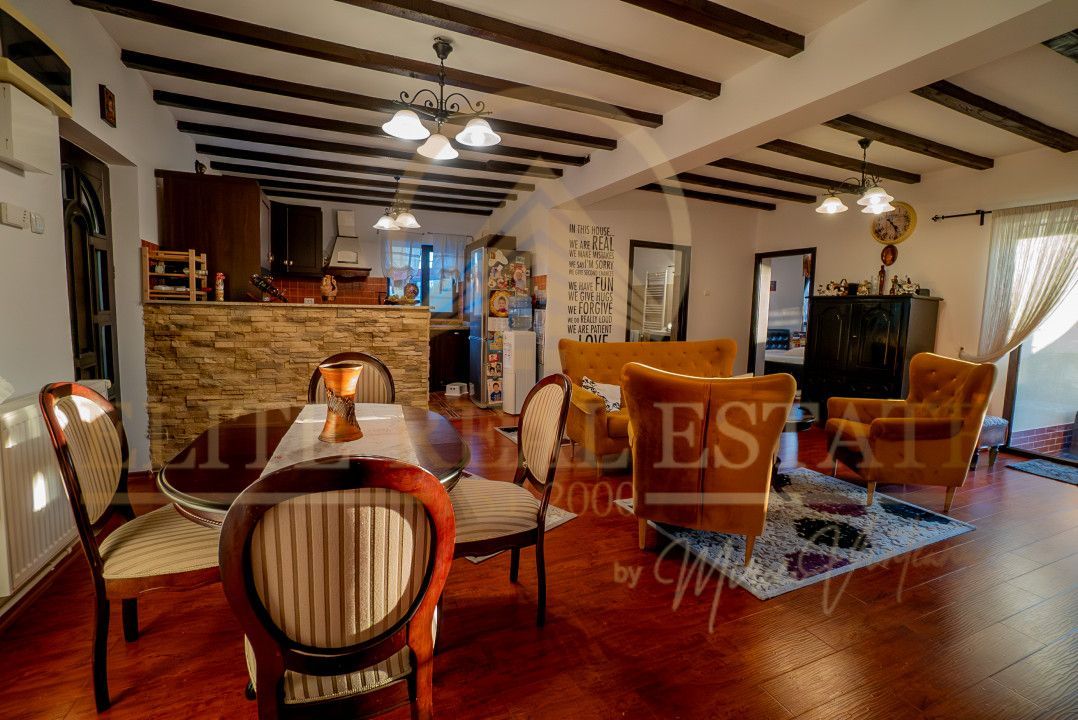 Cumpana - Casa Ideală pentru două familii. - Poză 25