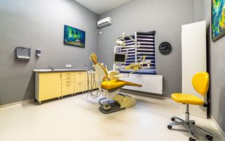 Apartament cu destinatii multiple, Bulevardul Revolutiei 80 - Poză 3