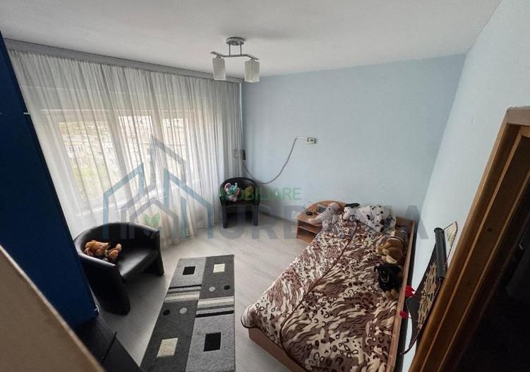 Apartament 3 camere, cartier Alexandru cel Bun, vedere bulevard, mobilat - Poză 1